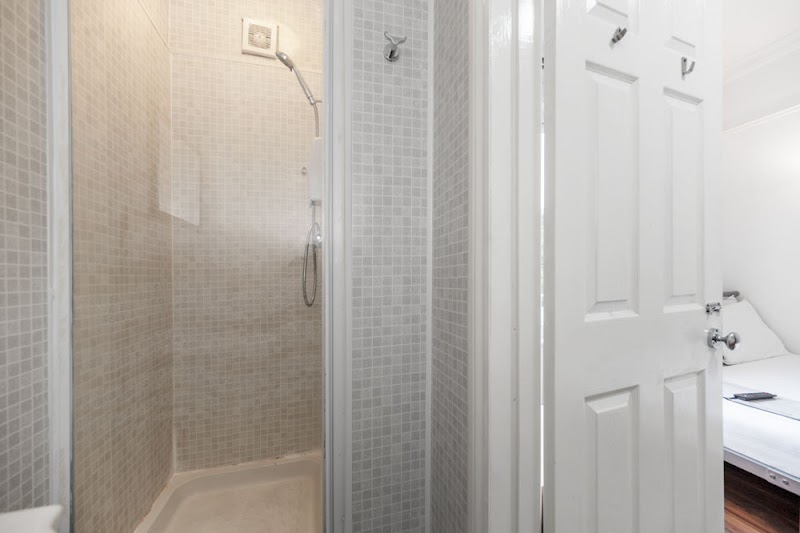 Flexistay Norbury Apart Hotel - Flexistay Norbury Apart Hotel 49 Norbury Cres, Norbury, London SW16 4JS, UK