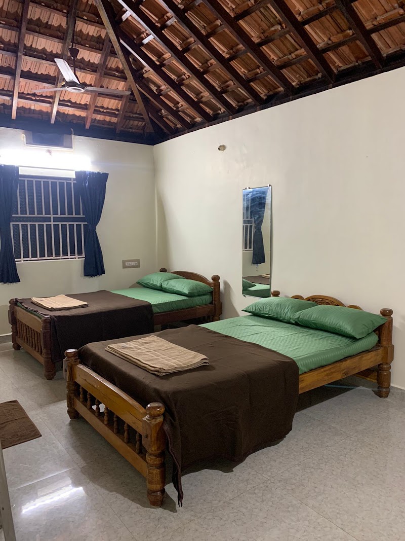 Vilanee Stay - Vilanee Stay, Sunset gate, Belehittal Rd, behind Badrakaali Restaurant, Gokarna, Karnataka 581326, India
