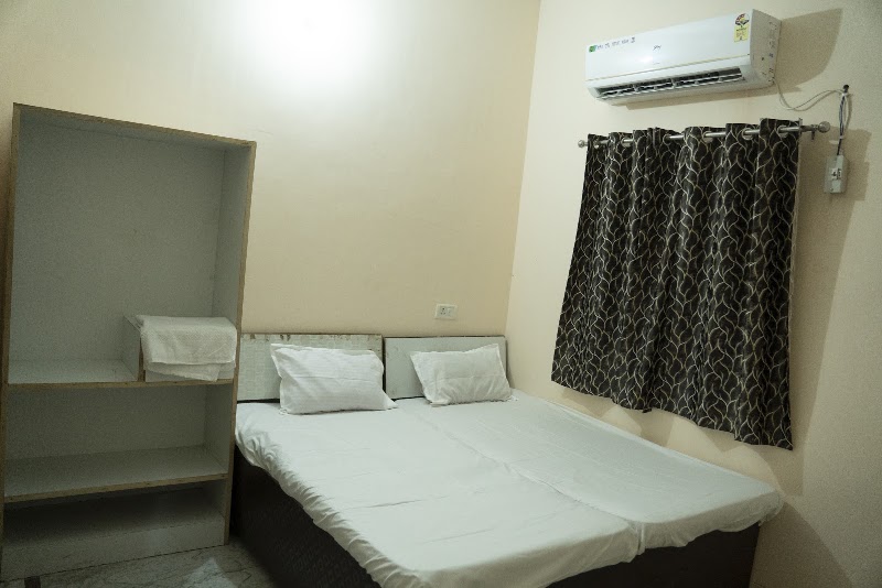 HOTEL ASTORIA ELITE - HOTEL ASTORIA ELITE, Neerav Nikunj, Bhawna Estate, 245/95, Sikandra-Bodla Rd, phase 1, Sikandra, Agra, Uttar Pradesh 282007, India