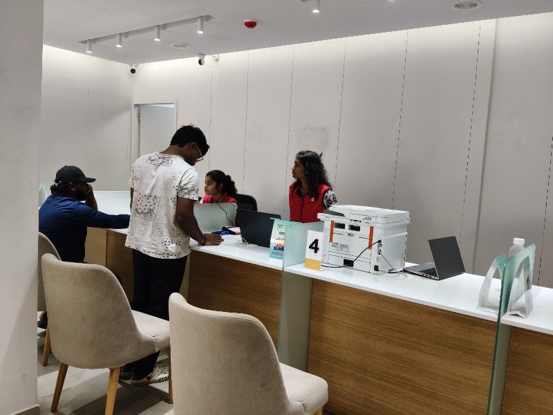 Mi service center - Mi service center, second floor shop no. 5, shraavya Enterprises, Mahalaxmi complex, Moulipara, Telibandha, Raipur, Chhattisgarh 492001, India