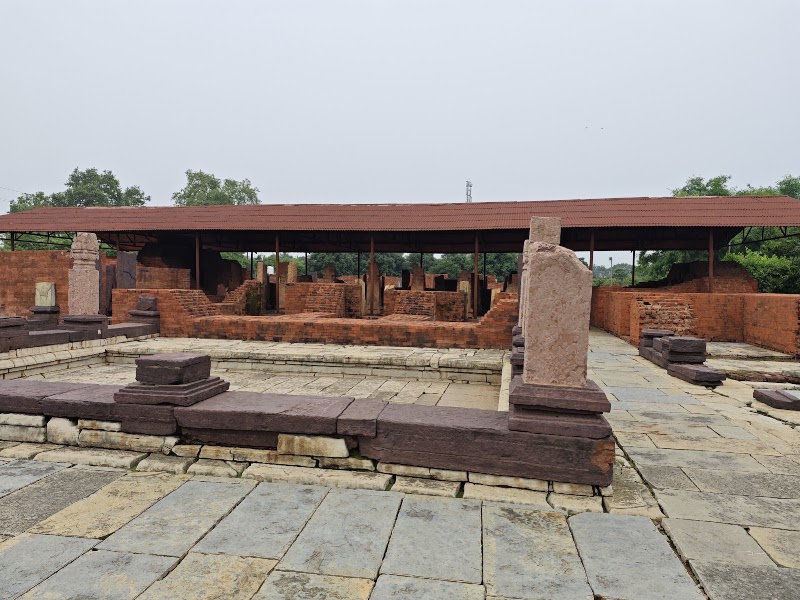 Teevardev buddhist monastery - Teevardev buddhist monastery, 85WM+3WX, Rd, Watgan, Sirpur, Chhattisgarh 493551, India
