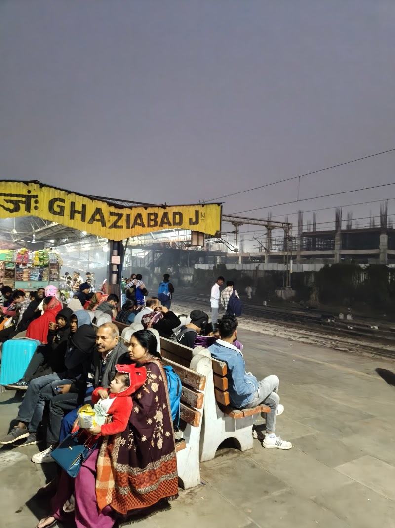 Ghaziabad Railway Station - Ghaziabad Railway Station, 224, Bhur Bharat Nagar, Railway Colony, Madhopura, Ghaziabad, Uttar Pradesh 201009, India