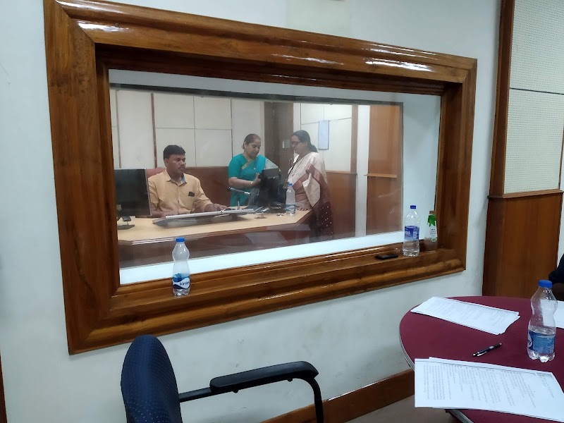 Prasar Bharati All India Radio Hyderabad - Prasar Bharati All India Radio Hyderabad, Rocklands, CF29+MV5, Srinagar - Kanyakumari Hwy, Opposite Assembly Public Gardens, Saifabad, Khairtabad, Hyderabad, Telangana 500004, India