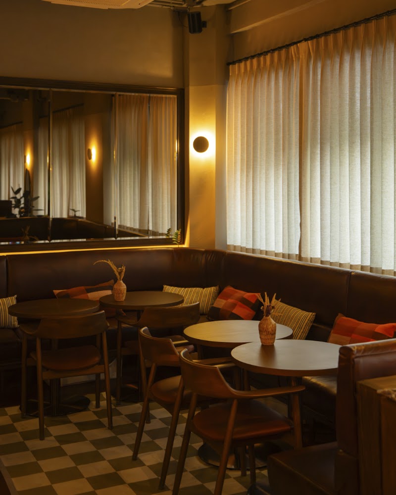 Toma y Toma - Toma y Toma, 547, 548, District, 549 Sukhumvit Soi 22, Khwaeng Khlong Tan, Khet Khlong Toei, Krung Thep Maha Nakhon 10110, Thailand