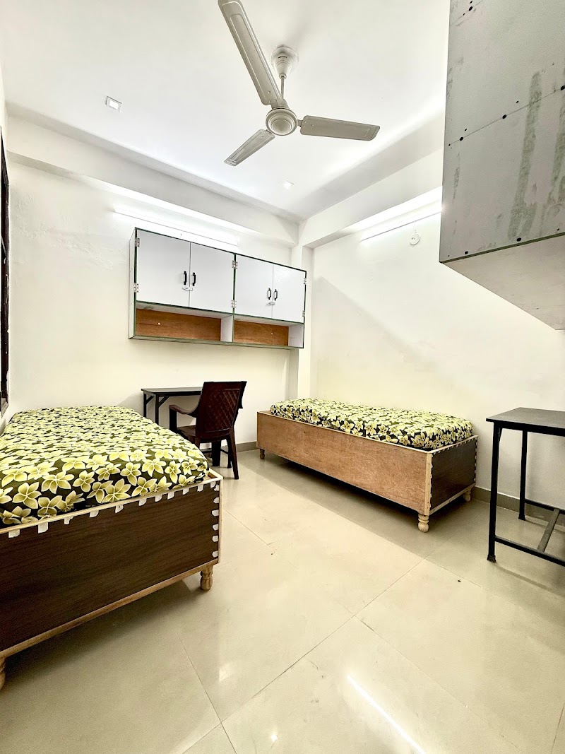 LivIT Stays Platinum - (Best PG in Saket) - LivIT Stays Platinum - (Best PG in Saket) B5, Block B, Paryavaran Complex, Saket, New Delhi, Delhi 110030, India