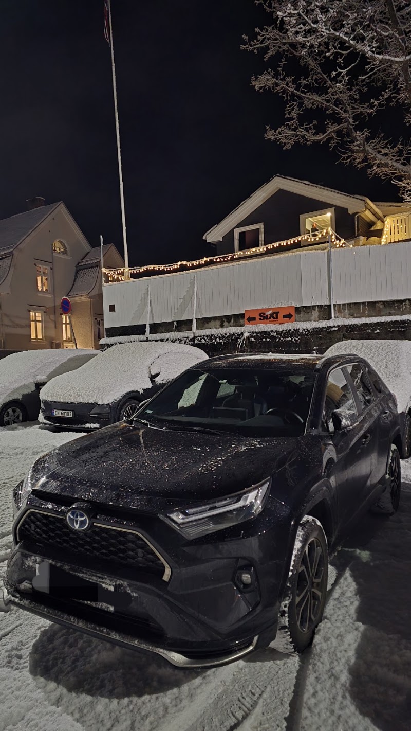 Sixt Bilutleie - Sixt Bilutleie Roald Amundsens gate 8, 8300 Svolvær, Norway