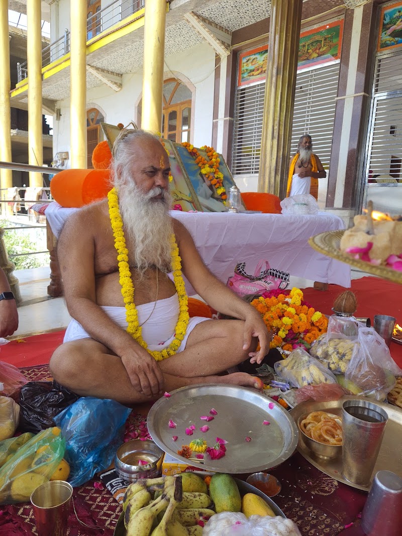 Sankadik Tapovan Ashram chitrakoot - Sankadik Tapovan Ashram chitrakoot, 5V83+HXV, Laxman Bhiar Colony, Sitapur, Chitrakoot, Madhya Pradesh 485334, India