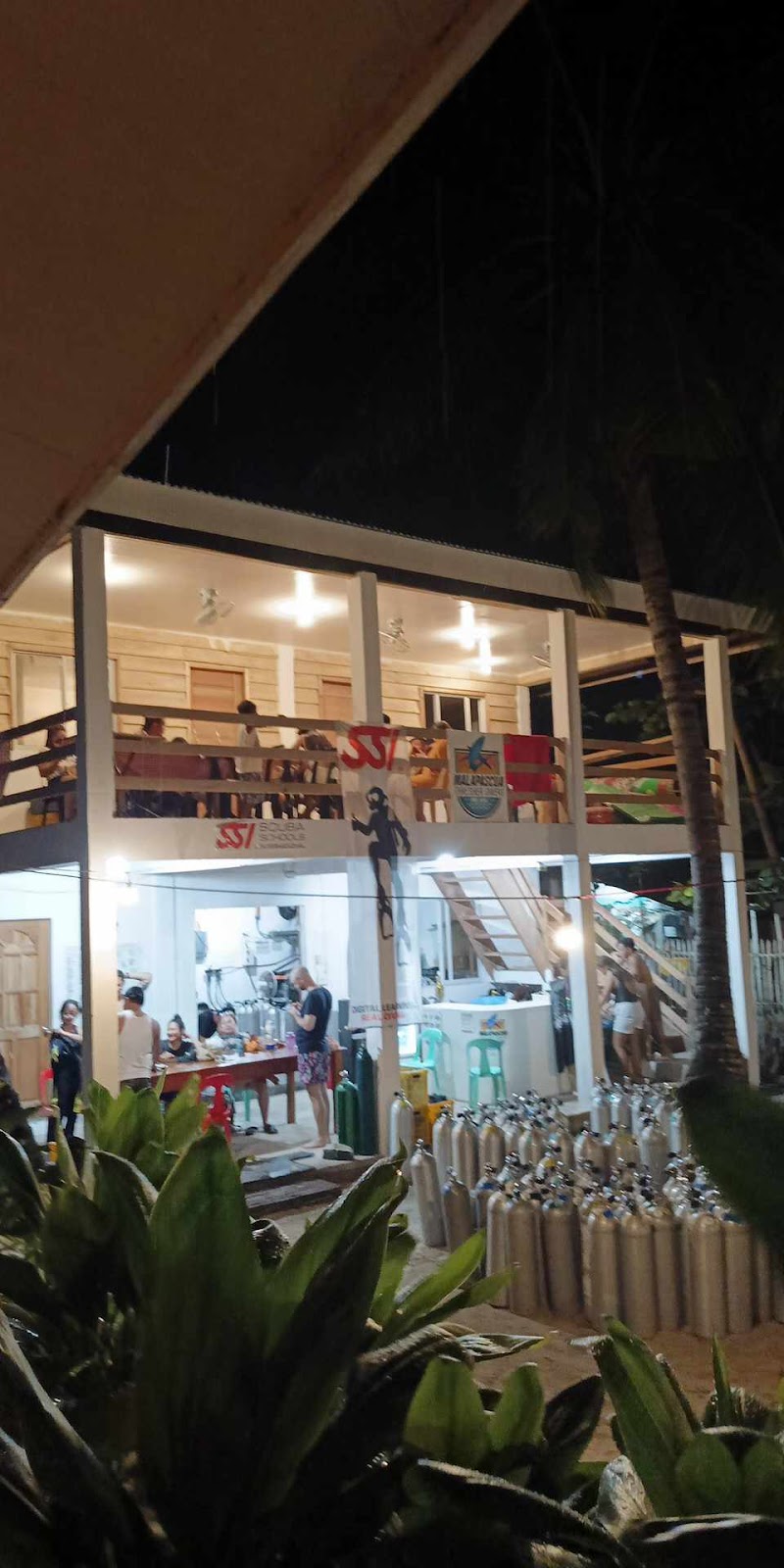 MTD Diveshop - MTD Diveshop Malapascua Island, Daanbantayan, 6013 Cebu, Philippines
