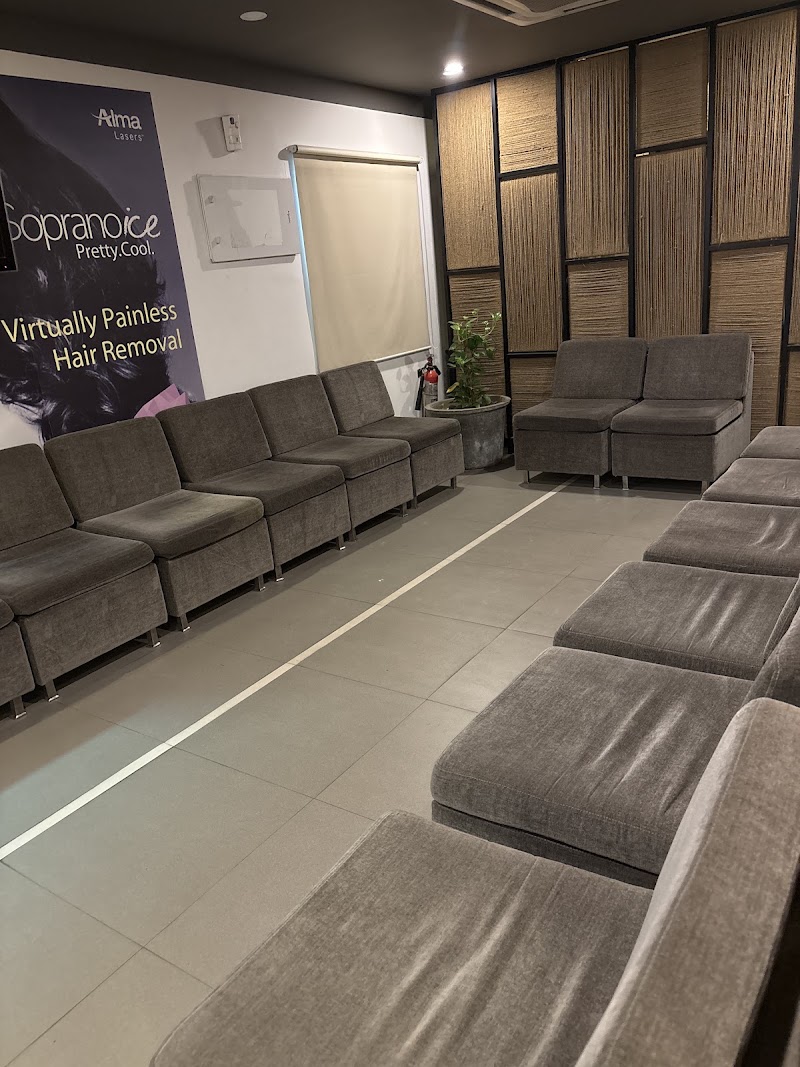 DermaZeal Clinic - DermaZeal Clinic 422, 1st & 2nd Floor, 27th Main Rd, 1st Sector, HSR Layout, Bengaluru, Karnataka 560102, India