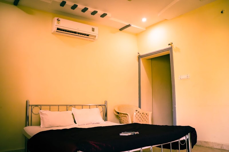 Saras Resort सारस रिसोर्ट्स - Saras Resort सारस रिसोर्ट्स, in front of The Main Entrance Gate Of Tadoba Andhari Tiger Reserve, Moharli, Thanegaon, Maharashtra 442404, India