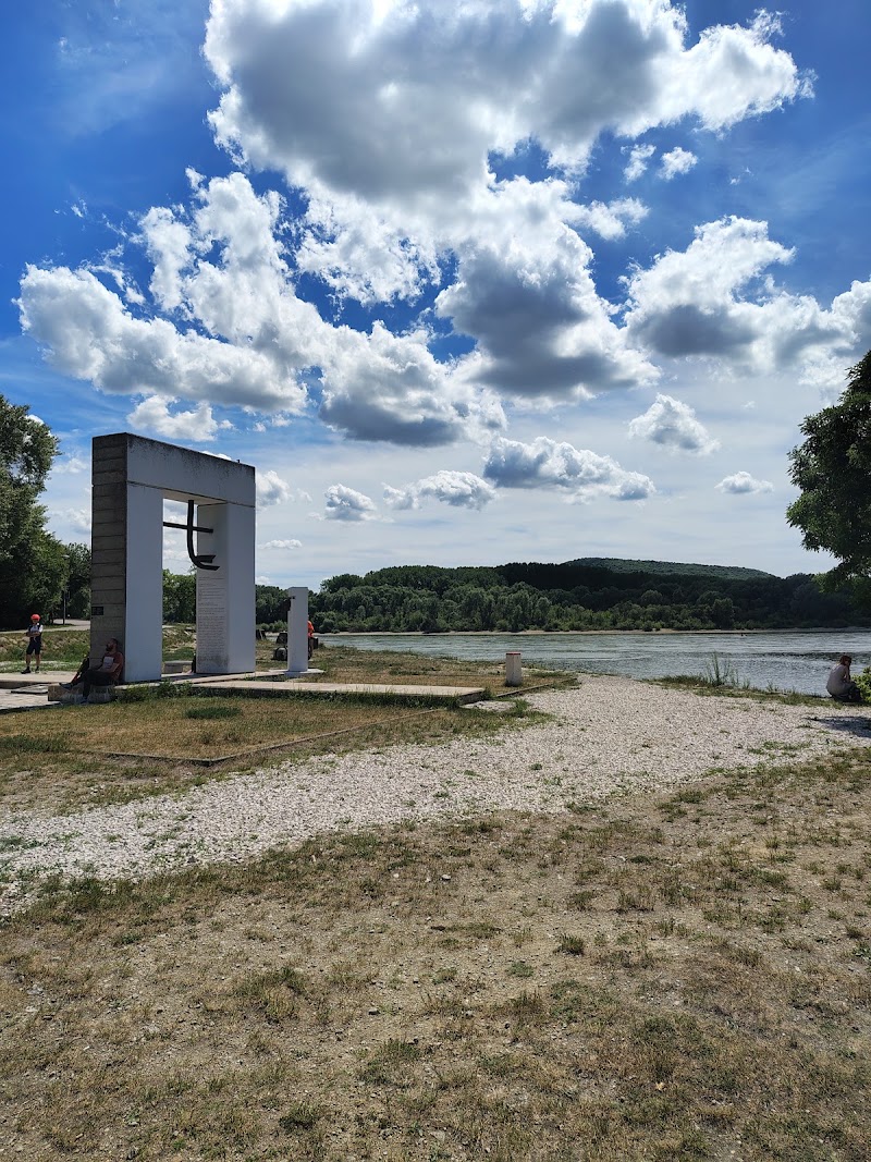 Iron Curtain - Iron Curtain, 841 10 Bratislava-Devín, Slovakia