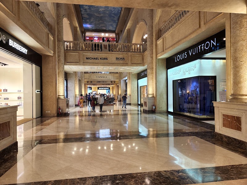 Louis Vuitton Bangalore UB City - Louis Vuitton Bangalore UB City No. 20-24, UB City, 24, Vittal Mallya Rd, KG Halli, D' Souza Layout, Ashok Nagar, Bengaluru, Karnataka 560001, India