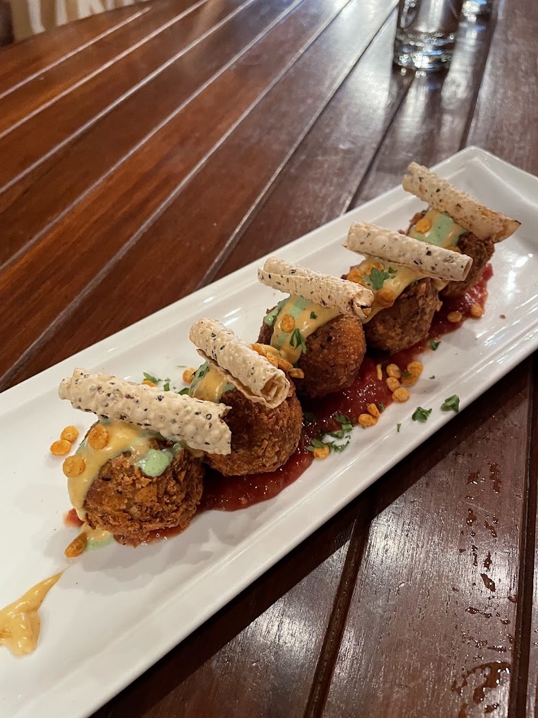 Farzi Cafe - Farzi Cafe Ground Cyber Hub, 7-8, DLF Cyber City, DLF Phase 2, Sector 24, Gurugram, Haryana 122002, India