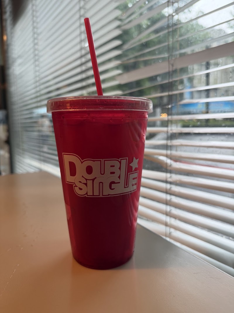 DOUBLE SINGLE - DOUBLE SINGLE 號1, No. 26-1, Lane 18, Nanjing W Rd, Jiantai Village, Datong District, Taipei City, Taiwan 103