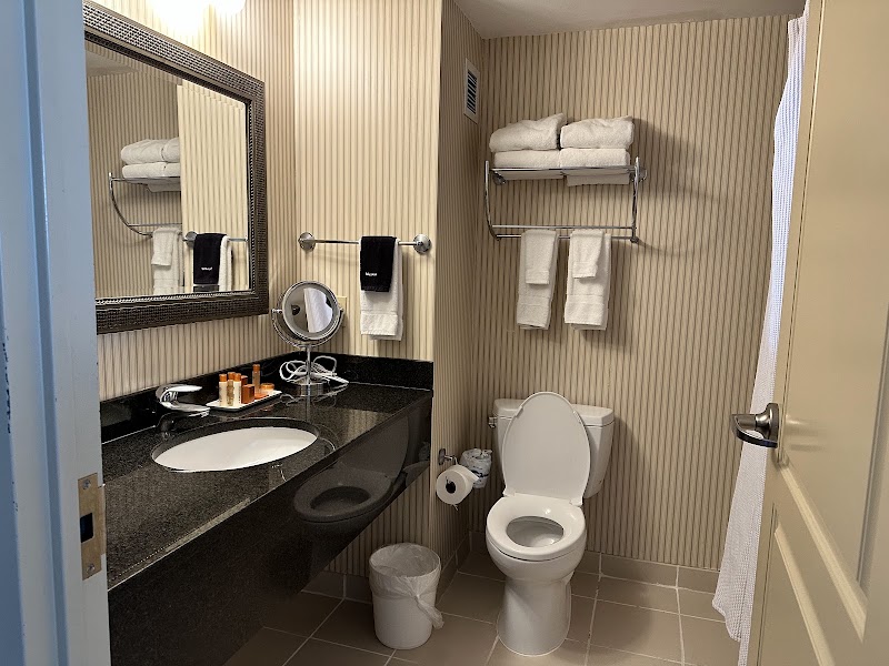Salem Waterfront Hotel & Suites - Salem Waterfront Hotel & Suites 225 Derby St, Salem, MA 01970, USA