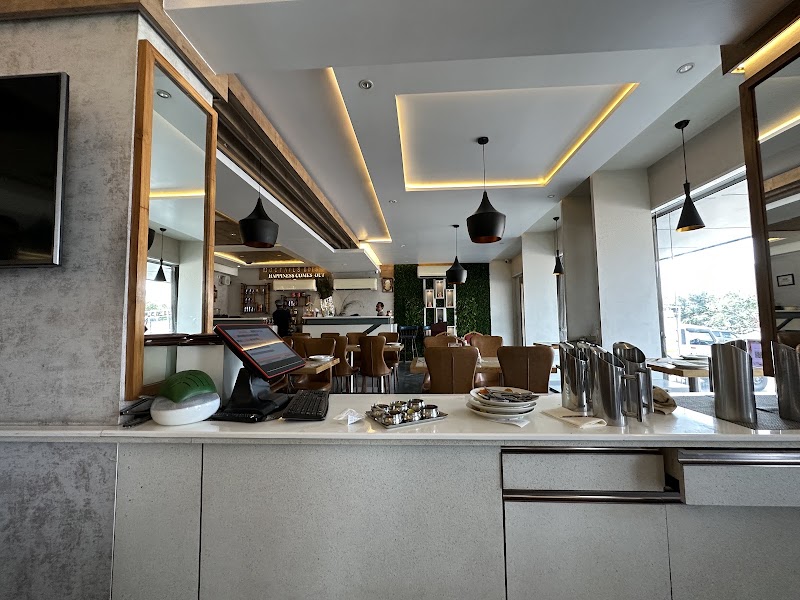 Rangoli Resto