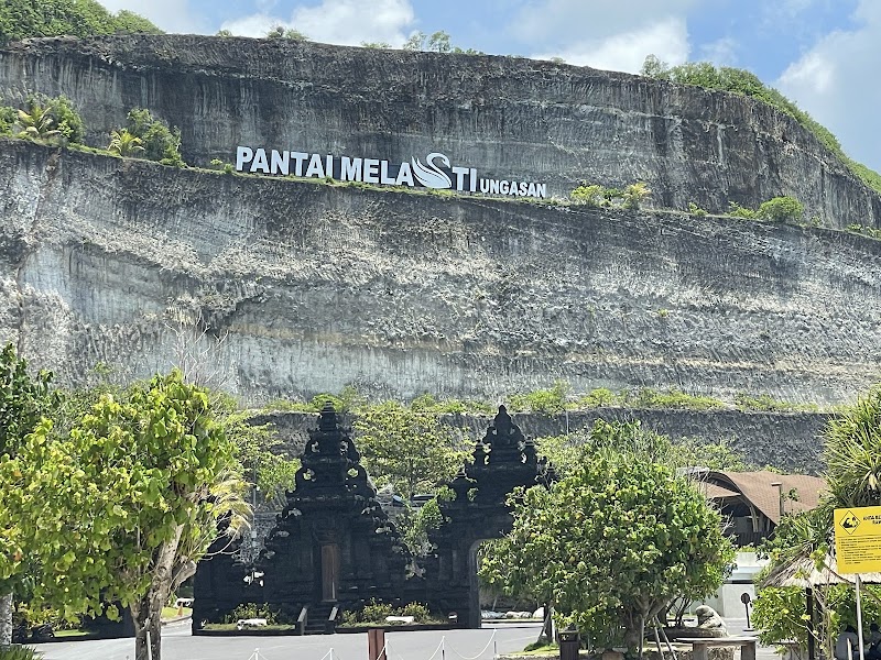 Melasti Beach - Melasti Beach, Jl. Melasti Ungasan, Ungasan, Kec. Kuta Sel., Kabupaten Badung, Bali 80361, Indonesia