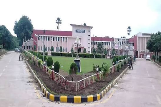 Indira Gandhi Agricultural University - Indira Gandhi Agricultural University, 6PQ4+25G, Krishak Nagar, Raipur, Purena, Chhattisgarh 492012, India