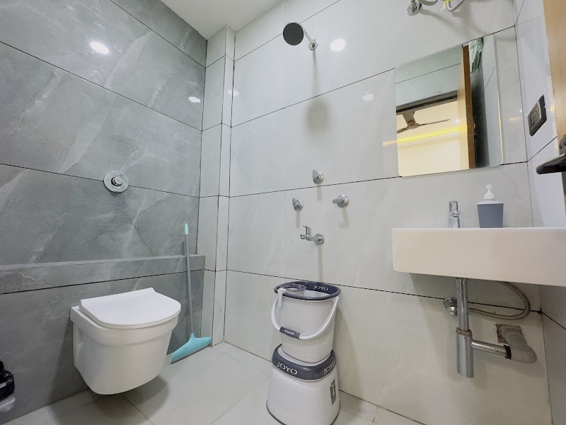 HOTEL SHARDA INN - HOTEL SHARDA INN 117, AMBA PRASAD TIWARI MARG, near KANCH KA JAIN MANDIR, Daulat Ganj, Nagori Mohalla, GHEE MANDI, DAULATGANJ, Ujjain, Madhya Pradesh 456006, India