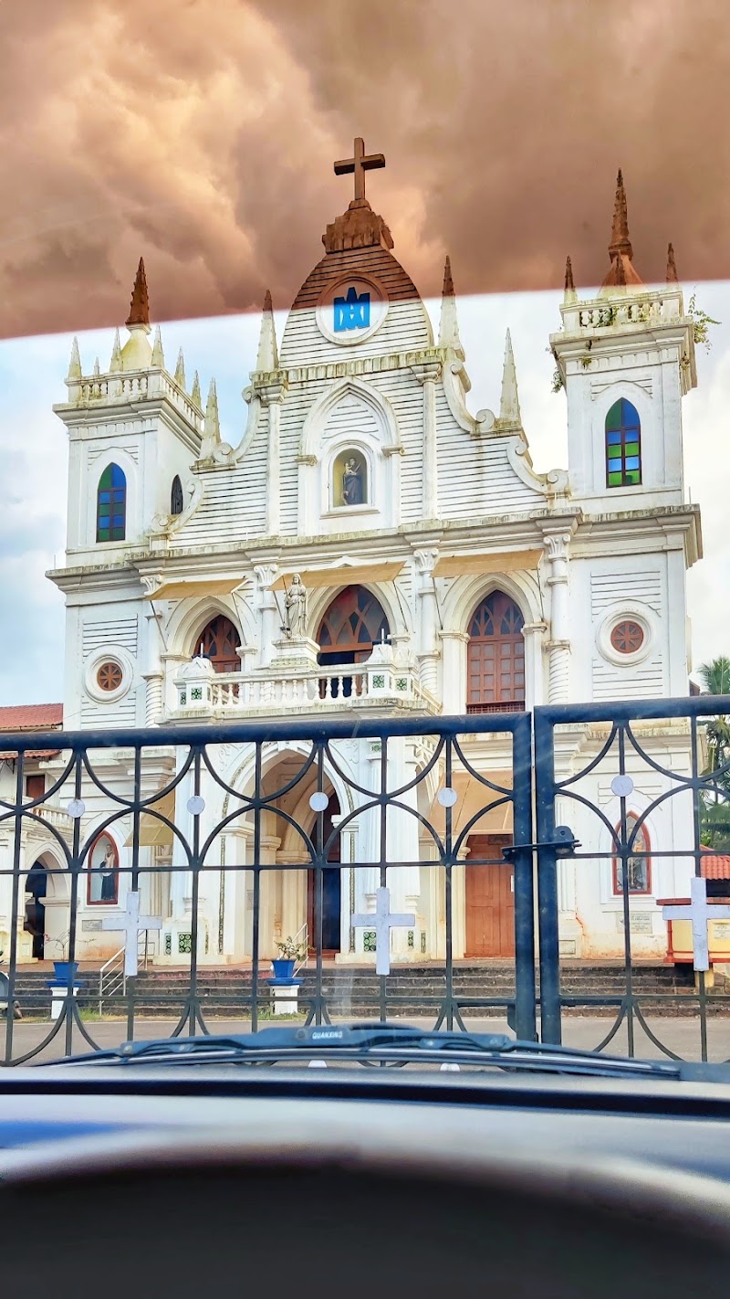 Our Lady of Gloria Church - Our Lady of Gloria Church 6WJV+QHF, Varca, Fatrade, Goa 403721, India
