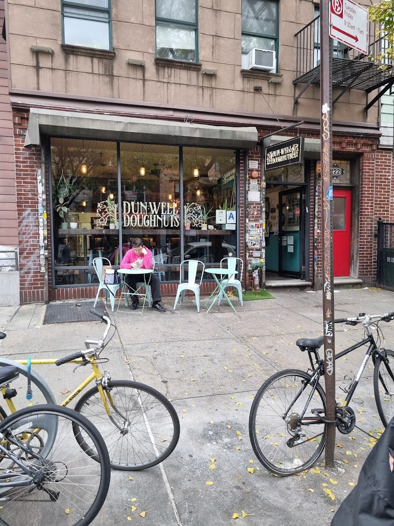 Dun-Well Doughnuts - Dun-Well Doughnuts 222 Montrose Ave, Brooklyn, NY 11206, USA
