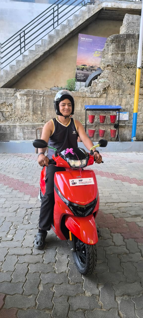 DOWNTOWN Bike and Scooty rentals - DOWNTOWN Bike and Scooty rentals Bir Colony Rd, chowk, Chaugan, Baijnath, Himachal Pradesh 176077, India
