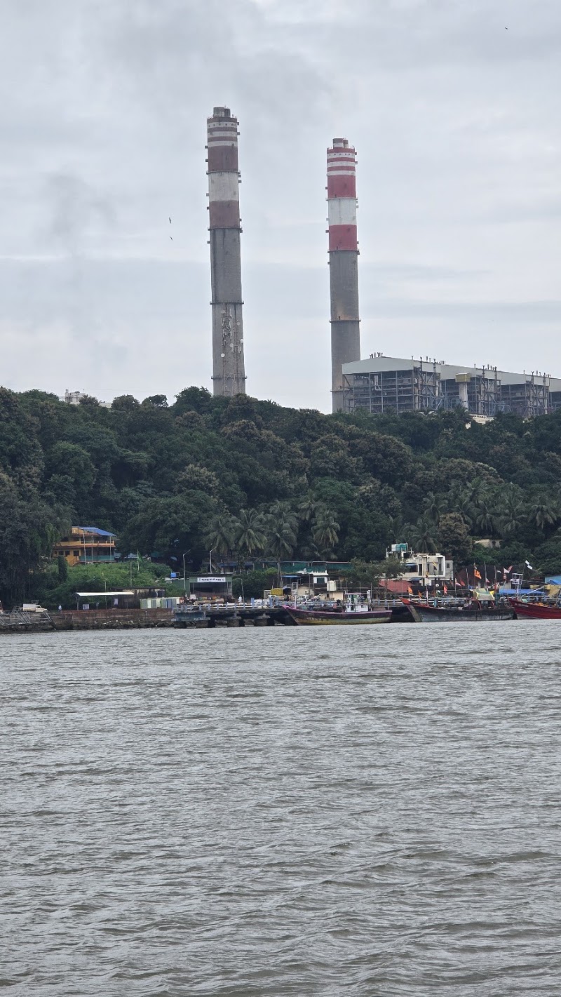 Jaigad Jetty - Jaigad Jetty, 76VF+2GQ, Jaigad, Maharashtra 415614, India