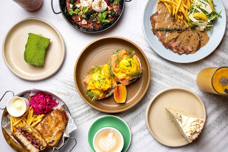 Friends Avenue Cafe JLT - Friends Avenue Cafe JLT Ground Floor - Fortune Executive - Cluster T - الثنيه الخامسة - أبراج بحيرات الجميرا - دبي - United Arab Emirates
