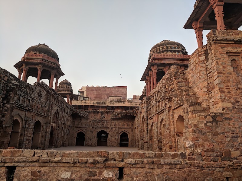 Zafar Mahal - Zafar Mahal, Mehrauli Village, Mehrauli, New Delhi, Delhi 110030, India