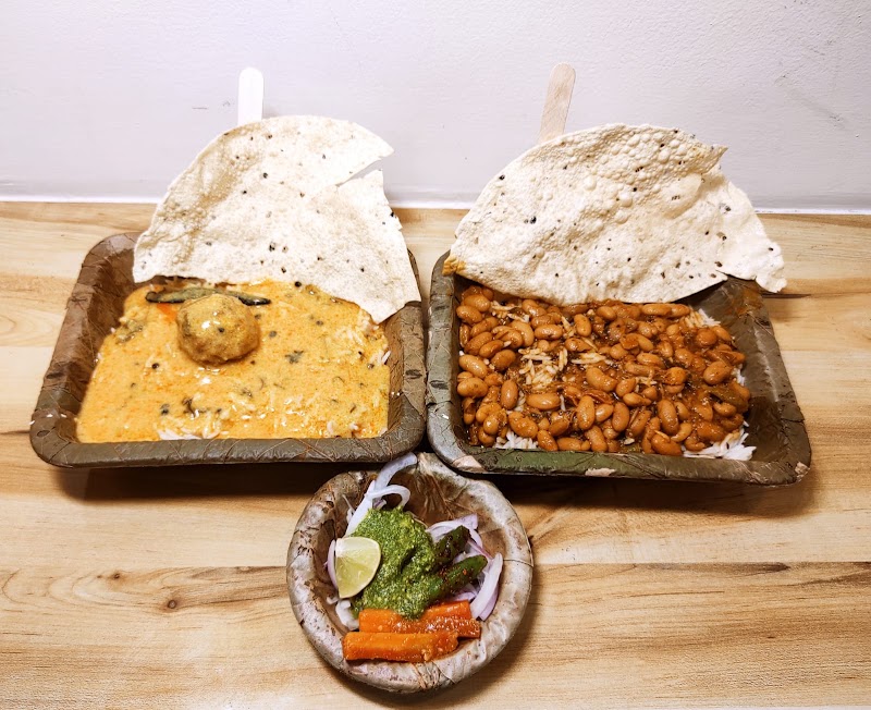 Om Chole Bhature Delhi Wale - Om Chole Bhature Delhi Wale, Shop no. 4, Vyapar Kendra Rd, next to Sai Handloom, Block C, Sushant Lok Phase I, Sector 43, Gurugram, Haryana 122009, India