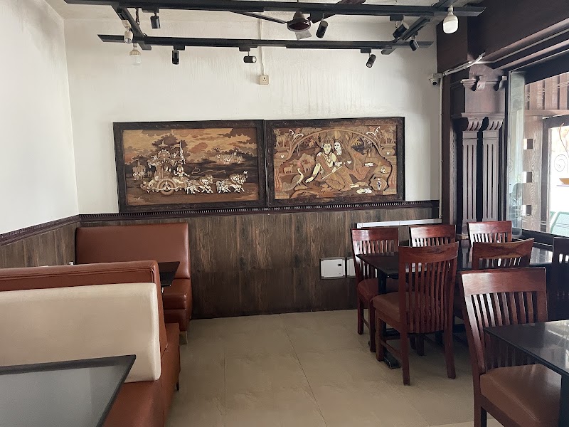 Ambika Upahar Udupi Vegetarian Restaurant - Ambika Upahar Udupi Vegetarian Restaurant 7, 73, Kohinoor Rd, Stuart Hill, Madikeri, Karnataka 571201, India