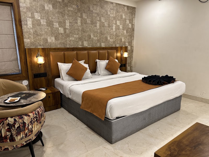 Hotel Orange - Hotel Orange City Heart Commercial Complex, Plot No-285, near Old Post Office Lane, Budheswari Colony, Laxmisagar, Bhubaneswar, Odisha 751006, India