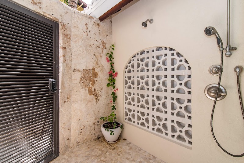 Seascape Villa - Seascape Villa, 677 W Bay Rd, Cayman Islands