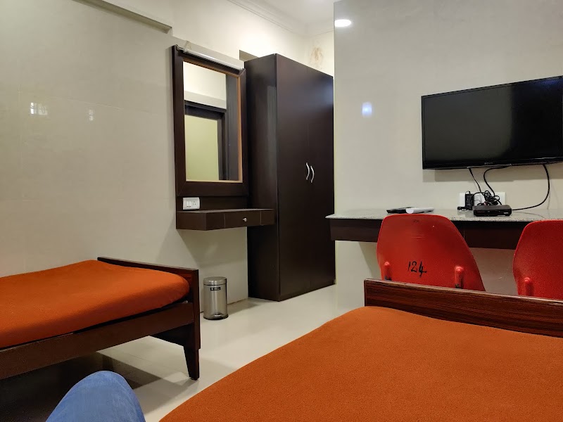Sarada Nivas Lodging - Sarada Nivas Lodging 3, Appar Swami Koil St N, Luz, Mylapore, Chennai, Tamil Nadu 600004, India