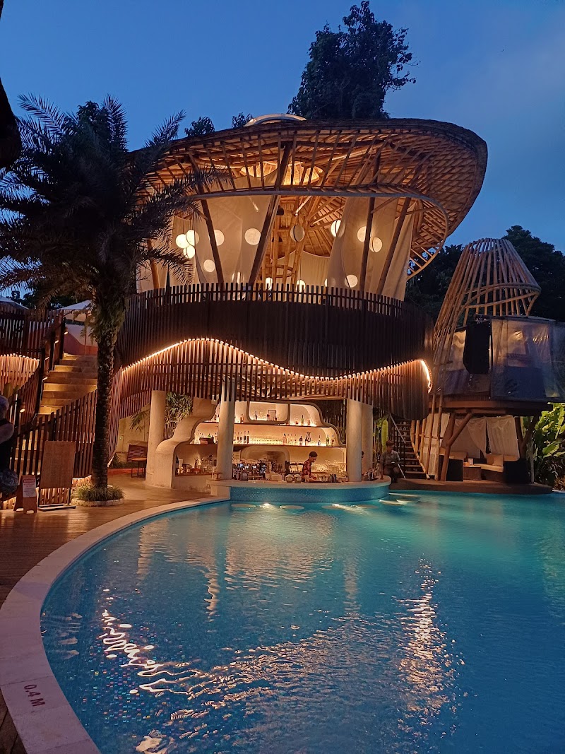 TUJU UBUD SOCIAL CLUB - TUJU UBUD SOCIAL CLUB, Jl. Suweta, Ubud, Kecamatan Ubud, Kabupaten Gianyar, Bali 80571, Indonesia