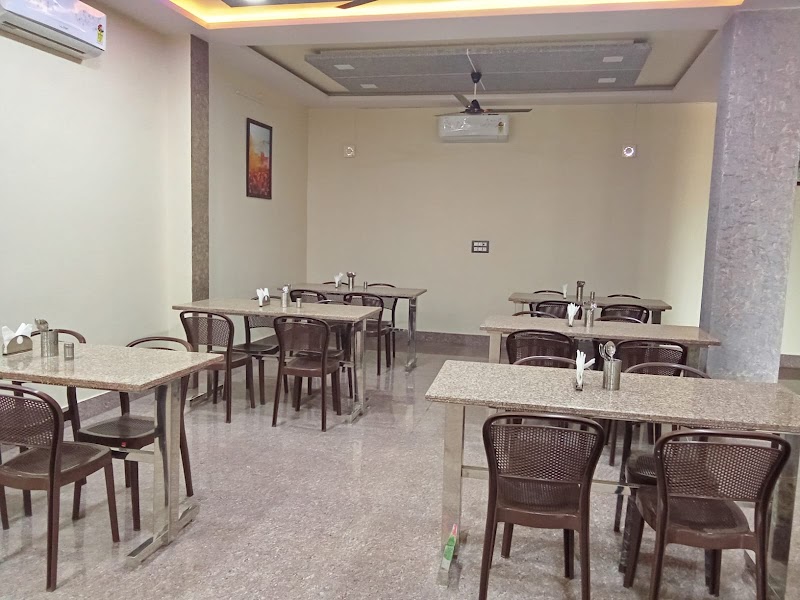 Hotel R.K. Palace - Hotel R.K. Palace, janana hospital chouraha, Ajmer, Makadwali, Rajasthan 305001, India