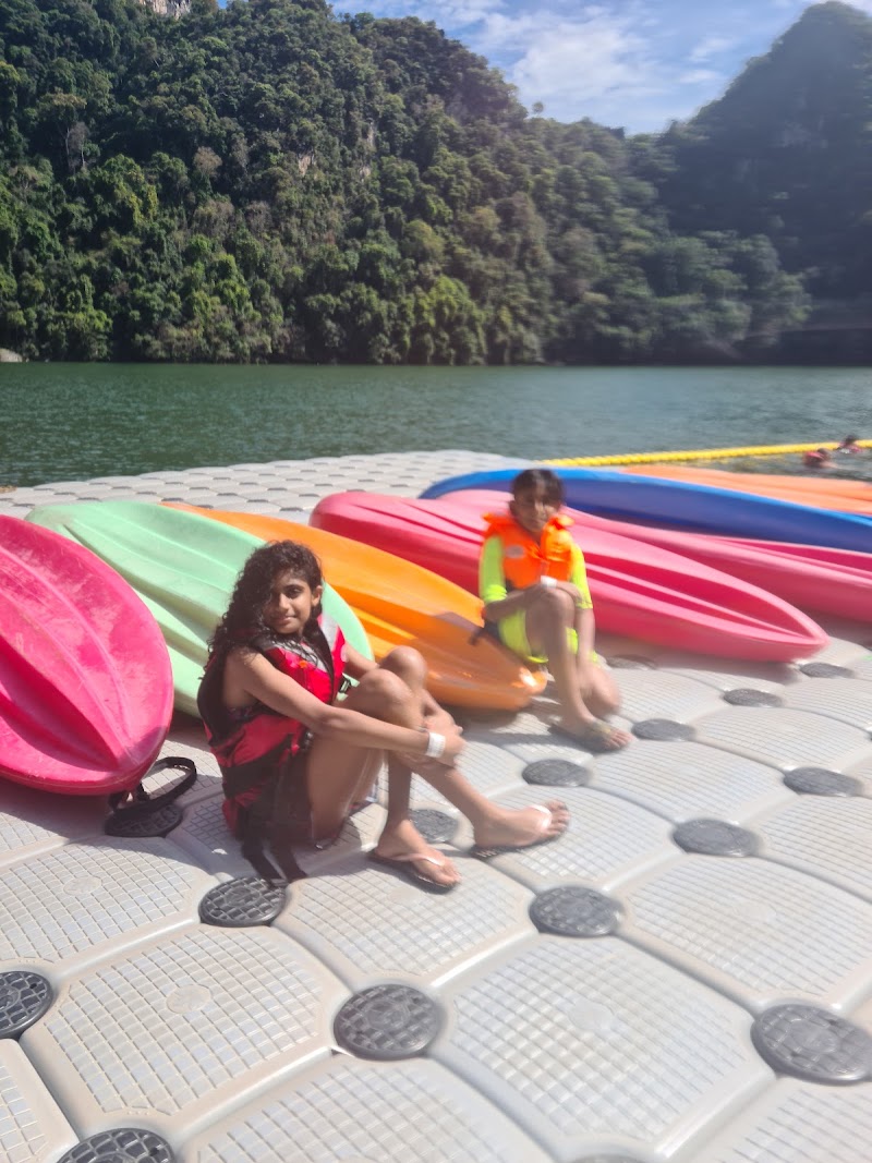 Langkawi Watersports - Langkawi Watersports, Jalan Pantai Cenang, Mukim Kedawang, Kampung Lubok Buaya, 07000 Langkawi, Kedah, Malaysia
