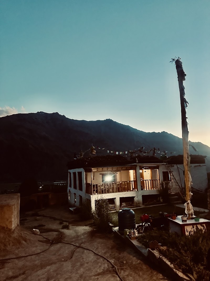 Dragon Guesthouse and Restaurant - Dragon Guesthouse and Restaurant, MX3R+J4, Zangla, 194302