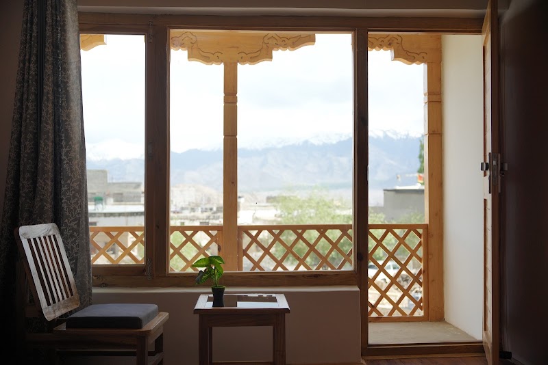 Gultuk Homestay - Gultuk Homestay, Skalzangling, Airport Road, Leh, 194101