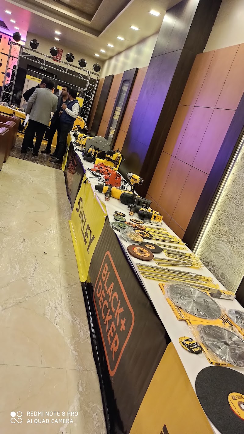 Swiss Hotel - Swiss Hotel G.T Road, Near LIC building, Opp Indian Oil Petrol Pump, Near opulent mall, 140, 3, Kotgaon, Kotgaon Village, Daulatpura, Ghaziabad, Uttar Pradesh 201009, India