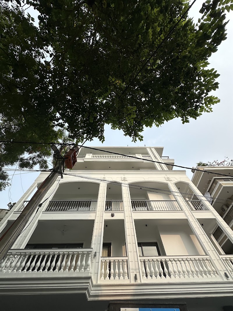 South Delhi Houses - South Delhi Houses K-1/110, EPDP Rd, Block K 1, Chittaranjan Park, New Delhi, Delhi 110019, India