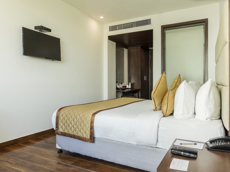 Hotel Ascent Biz - Hotel Ascent Biz Plot No.127, Khoda Road, opposite Barclays, Industrial Area, Sector 62, Noida, Uttar Pradesh 201309, India