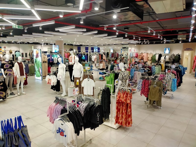 Max - Max Ground, City One Mall, Old Mumbai - Pune Hwy, Finolex Colony, Morewadi, Pimpri Colony, Pune, Pimpri-Chinchwad, Maharashtra 411018, India
