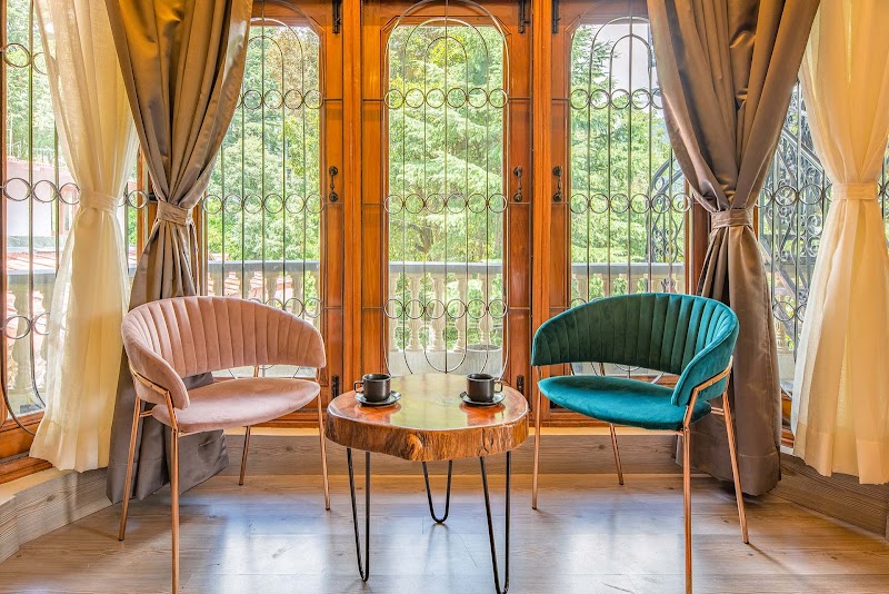 StayVista at Villa 360 in Nainital | 5 BHK Luxury Villa - StayVista at Villa 360 in Nainital | 5 BHK Luxury Villa Hill, Ayarpatta, Nainital, Uttarakhand 263001, India