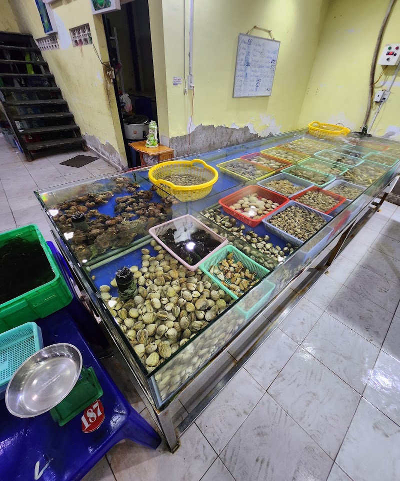 Quán Hải Sản Út Mập