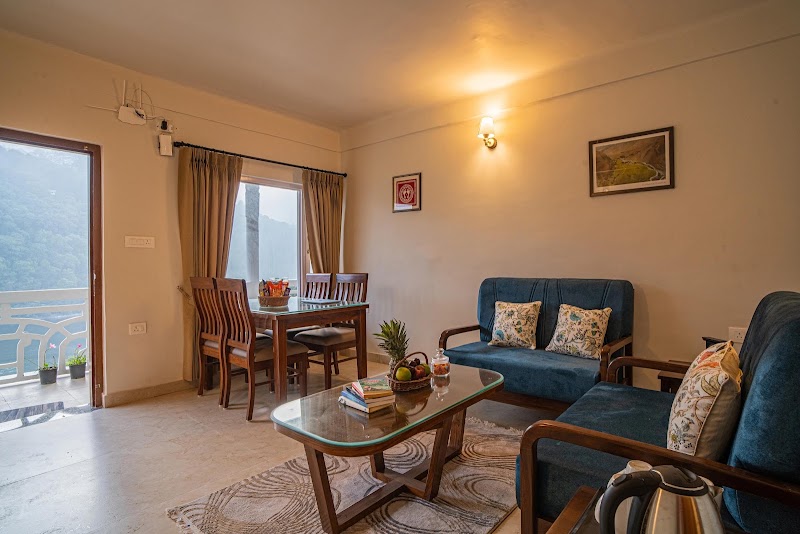 Alaya Stays by ELIVAAS Headingly Suite - Alaya Stays by ELIVAAS Headingly Suite Melville Rd, above Mall Road, Mallital, Nainital, Uttarakhand 263001, India
