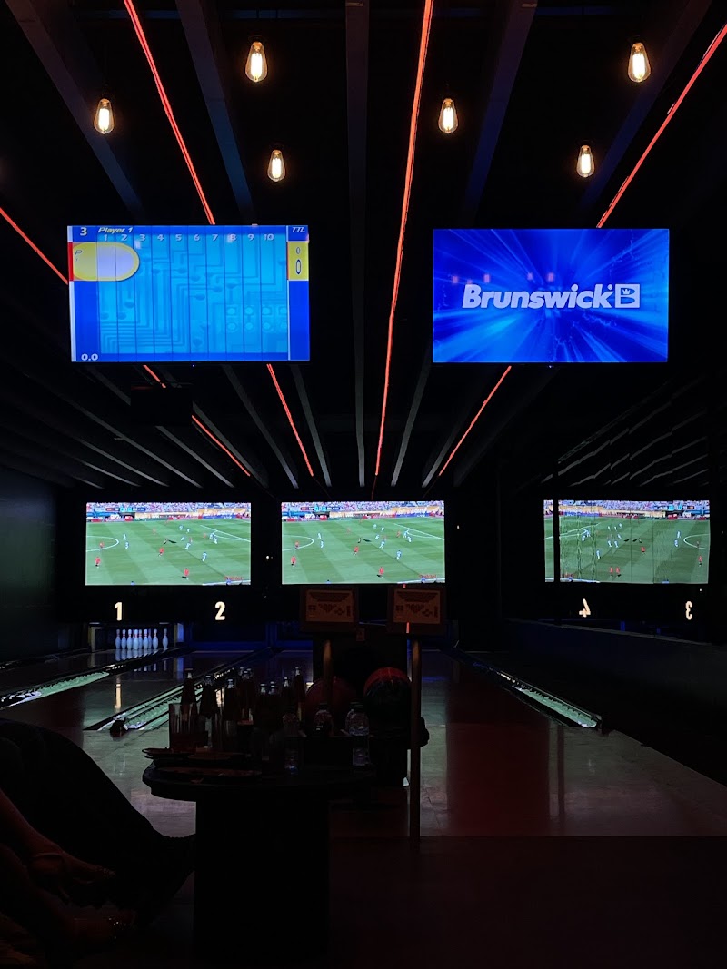 Underdoggs Arena - Underdoggs Arena 1st & 2nd Floor, M3M 65th Avenue, Sector 65, Gurugram, Haryana 122101, India