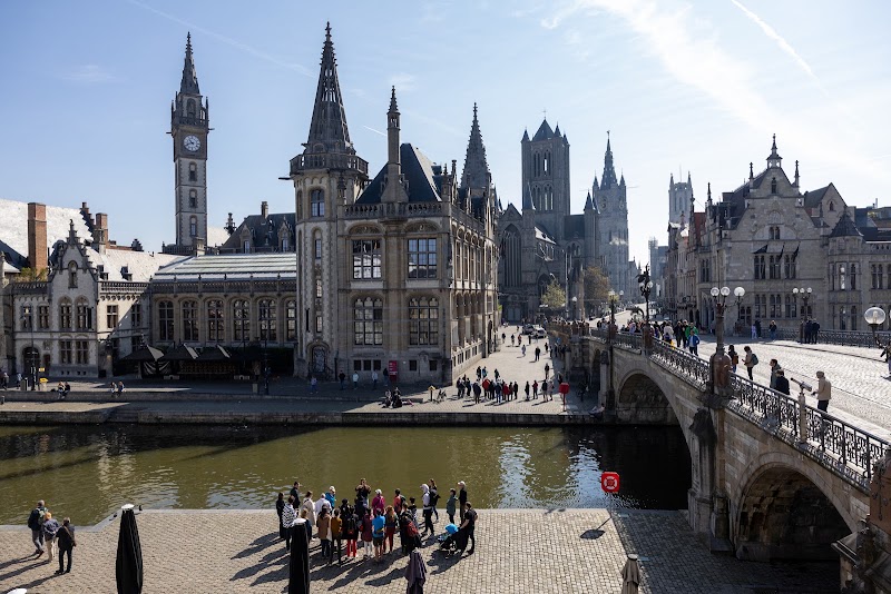 Hostel Uppelink - Hostel Uppelink, Sint-Michielsplein 21, 9000 Gent, Belgium