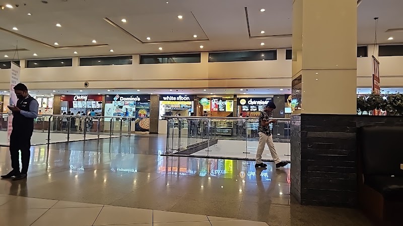 Palazhi hilite mall - Palazhi hilite mall, HiLITE Business Park, Poovangal, Kozhikode, Pantheeramkavu, Kerala 673014, India