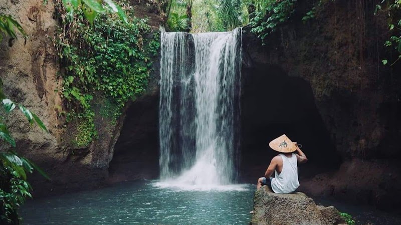 Suwat Waterfall